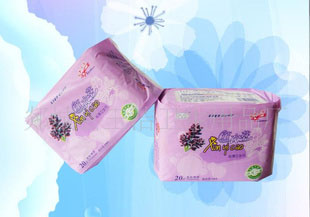 廠家供應(yīng)高檔質(zhì)量的衛(wèi)生巾量大優(yōu)惠長年批發(fā)